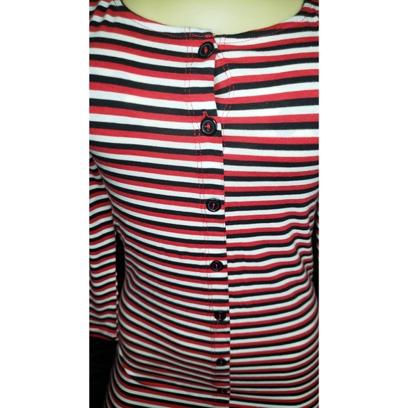 Striped red/white/black  buttons dress - Picture 2 of 5